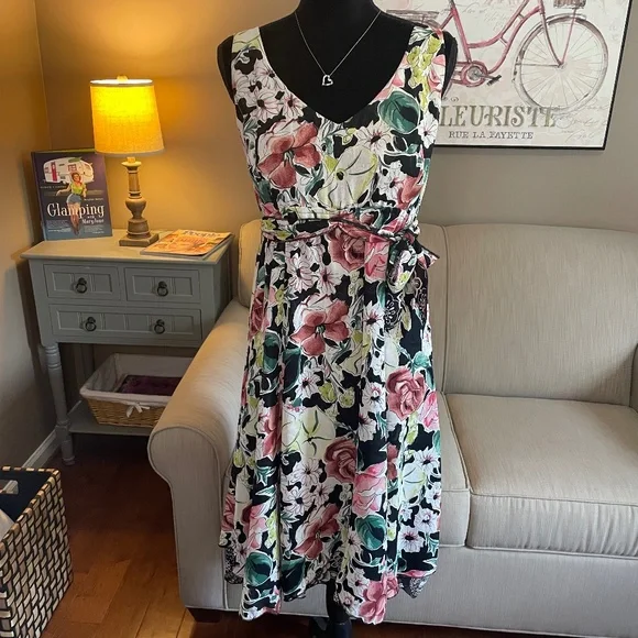 CAbi -Sz Lg Summer Breezy Rayon Floral Reversible Fit & Flare Dress - Picture 1 of 9